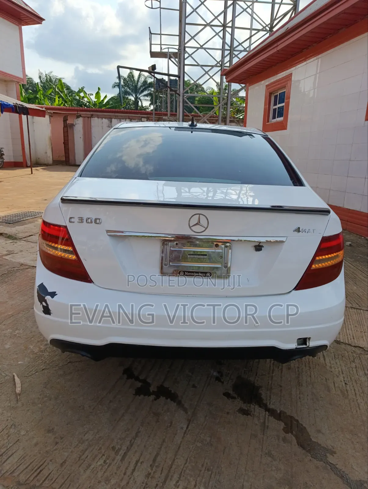 Mercedes-Benz C300 2010 White