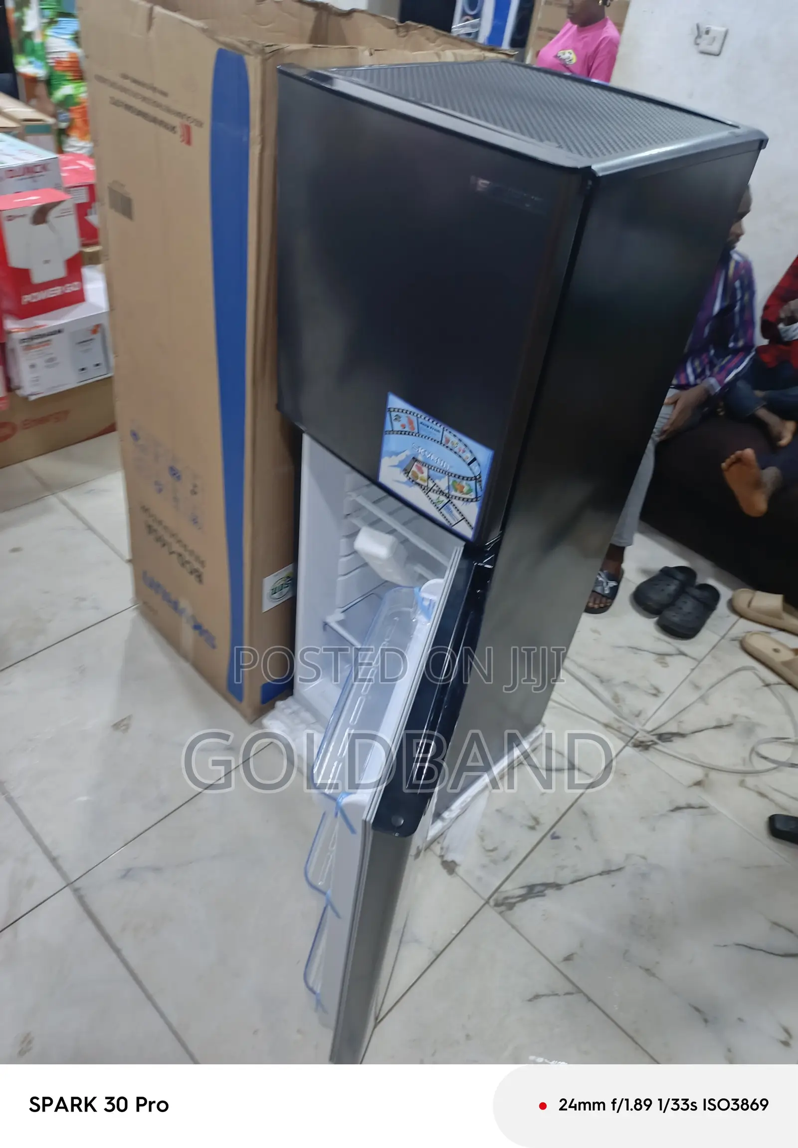 Skyrun BCD-145A 138L Space Saving Upright Freezer