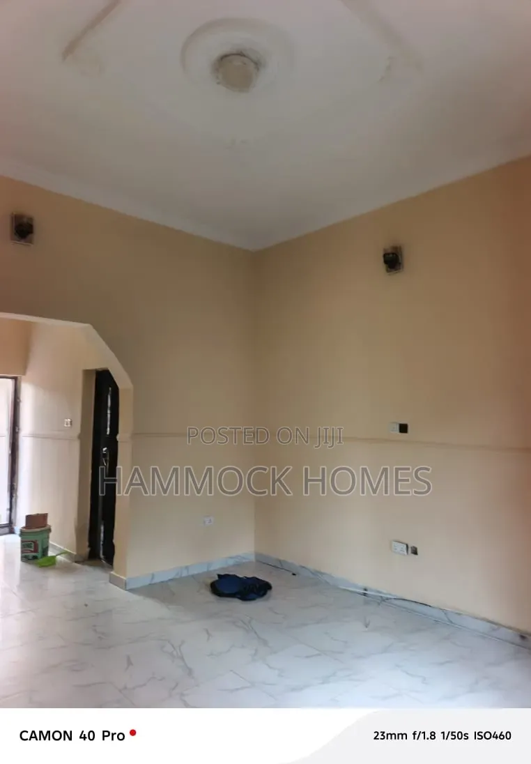 3bdrm Block of Flats in Okebadan Estate, Akobo for rent