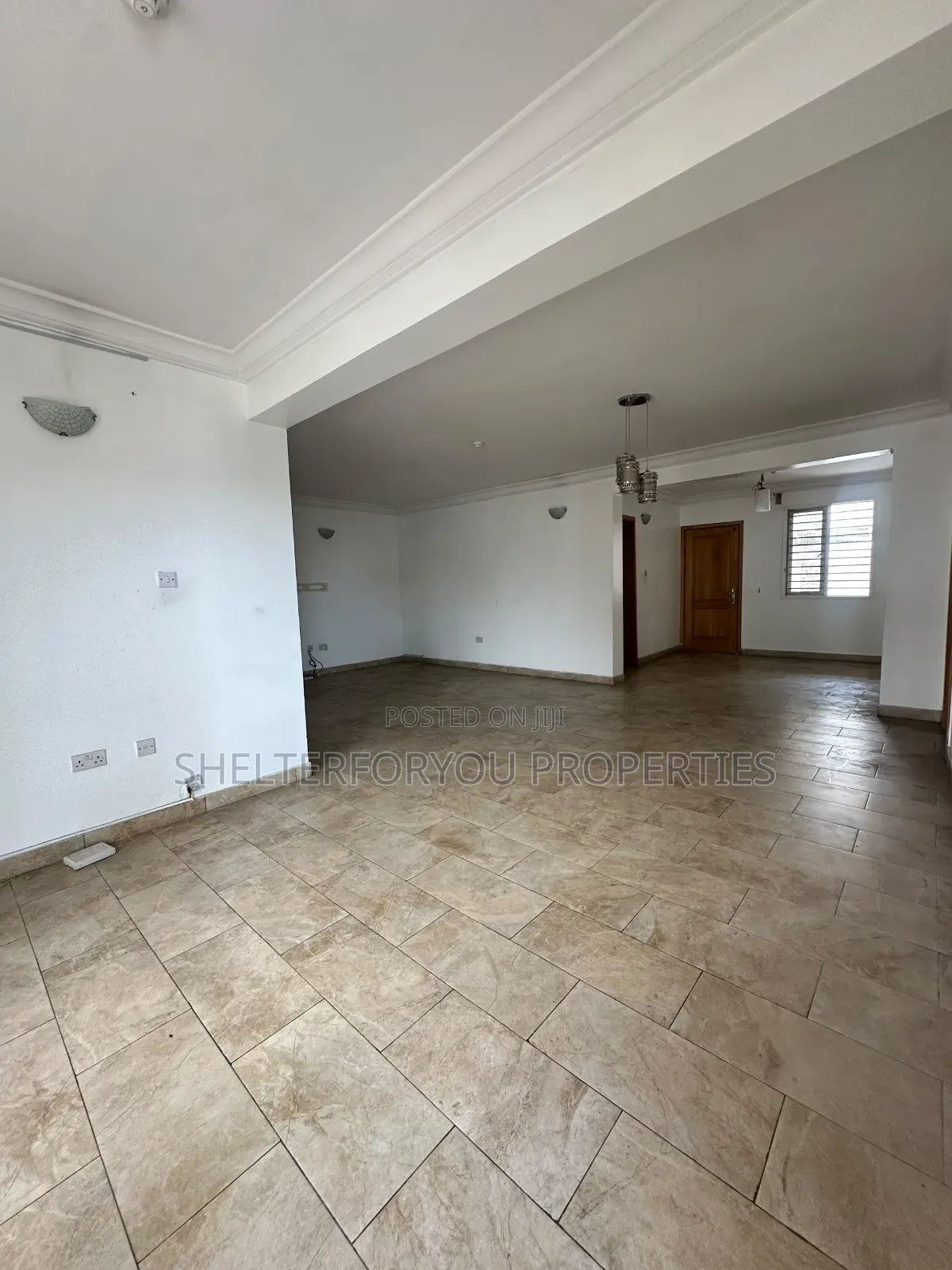 3bdrm Apartment in Lekki Phase 1 for rent