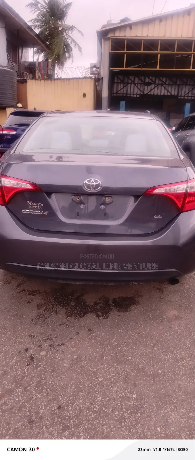 Toyota Corolla 2015 Gray