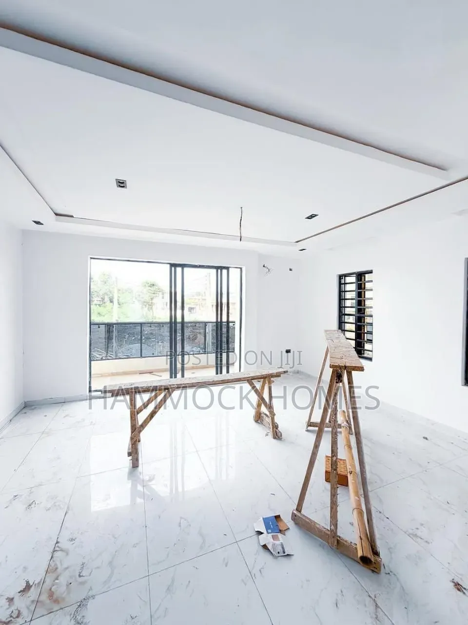 6bdrm Penthouse in Carlton Gate Gra, Akobo for sale