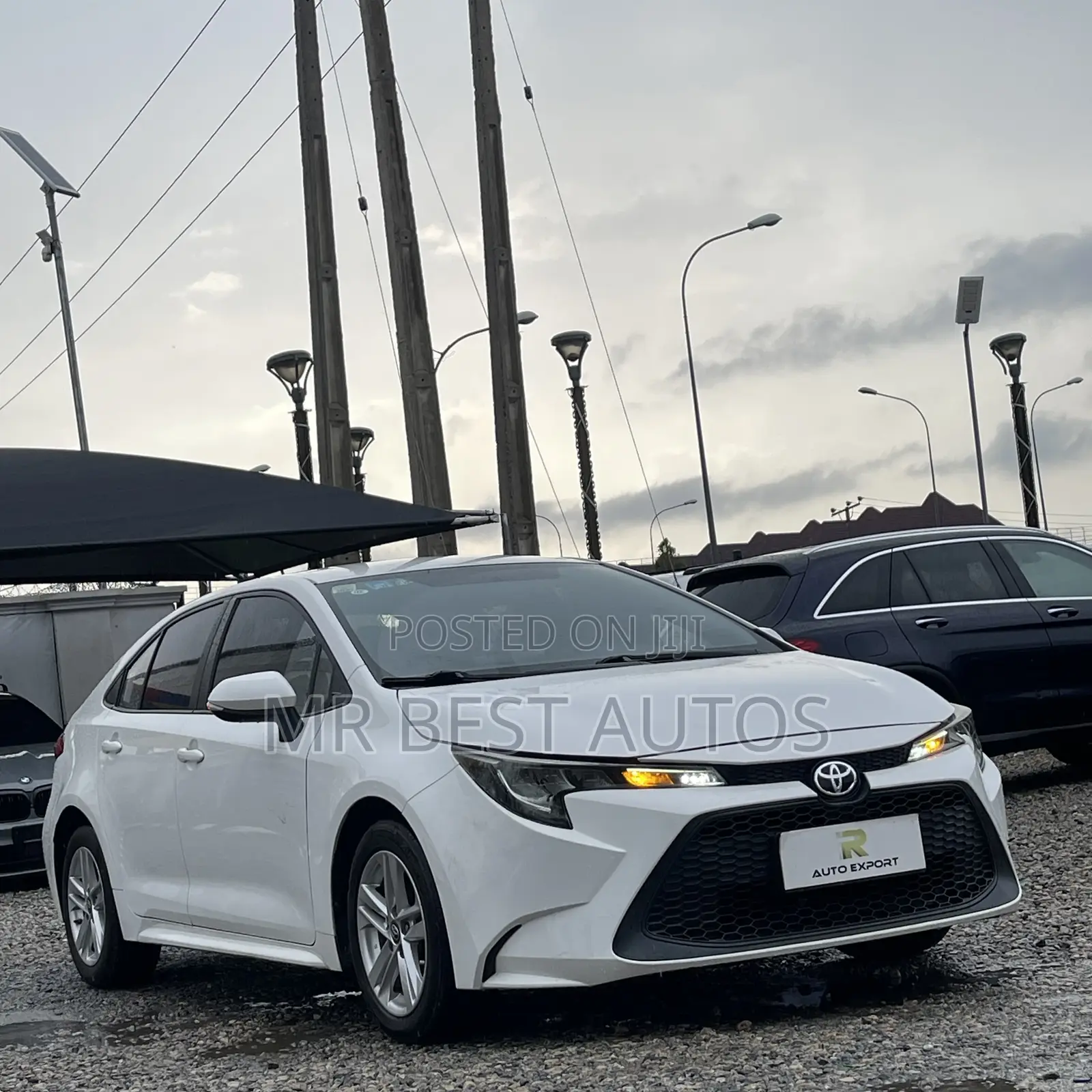 Toyota Corolla LE 2022 White