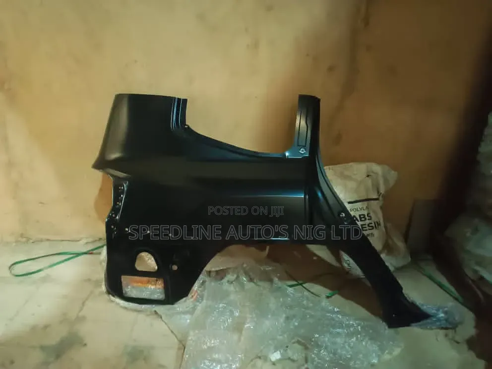 Set of Back Fender Toyota Land Cruiser Lc300 2023/2025 Model