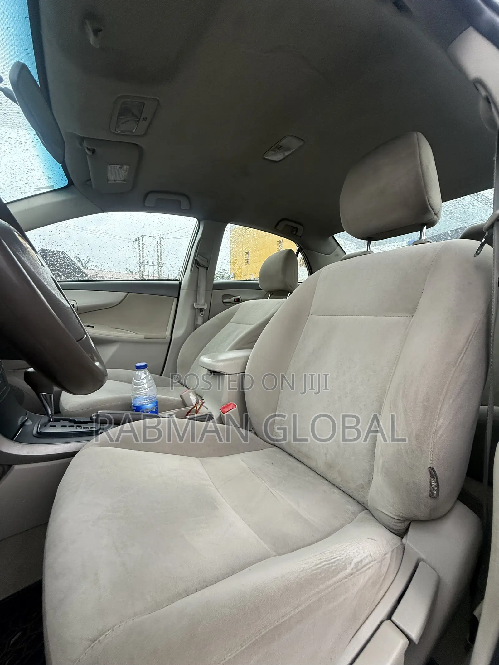 Toyota Corolla LE 4dr Sedan (1.8L 4 cyl 4A) 2009 Gold