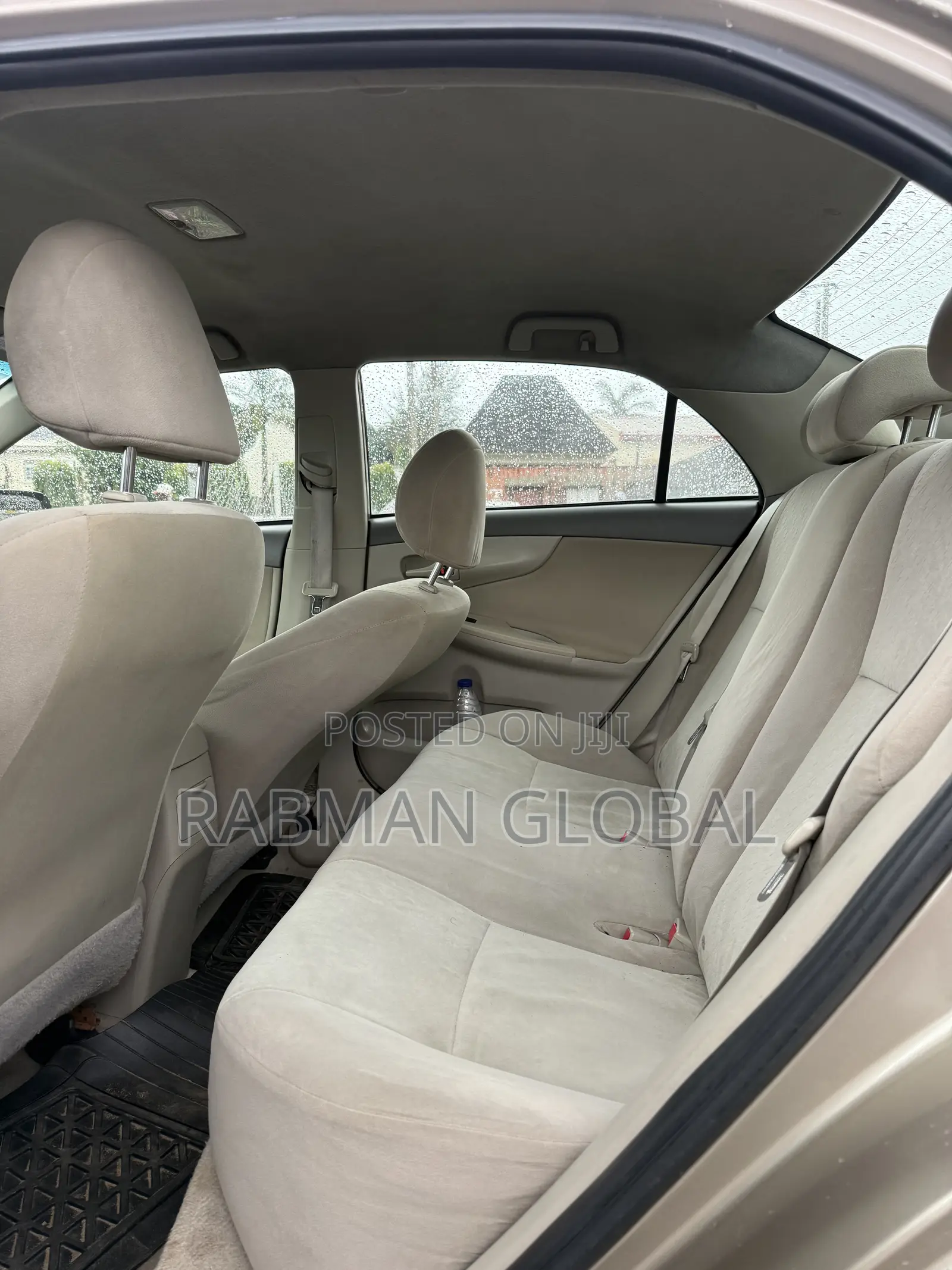 Toyota Corolla LE 4dr Sedan (1.8L 4 cyl 4A) 2009 Gold