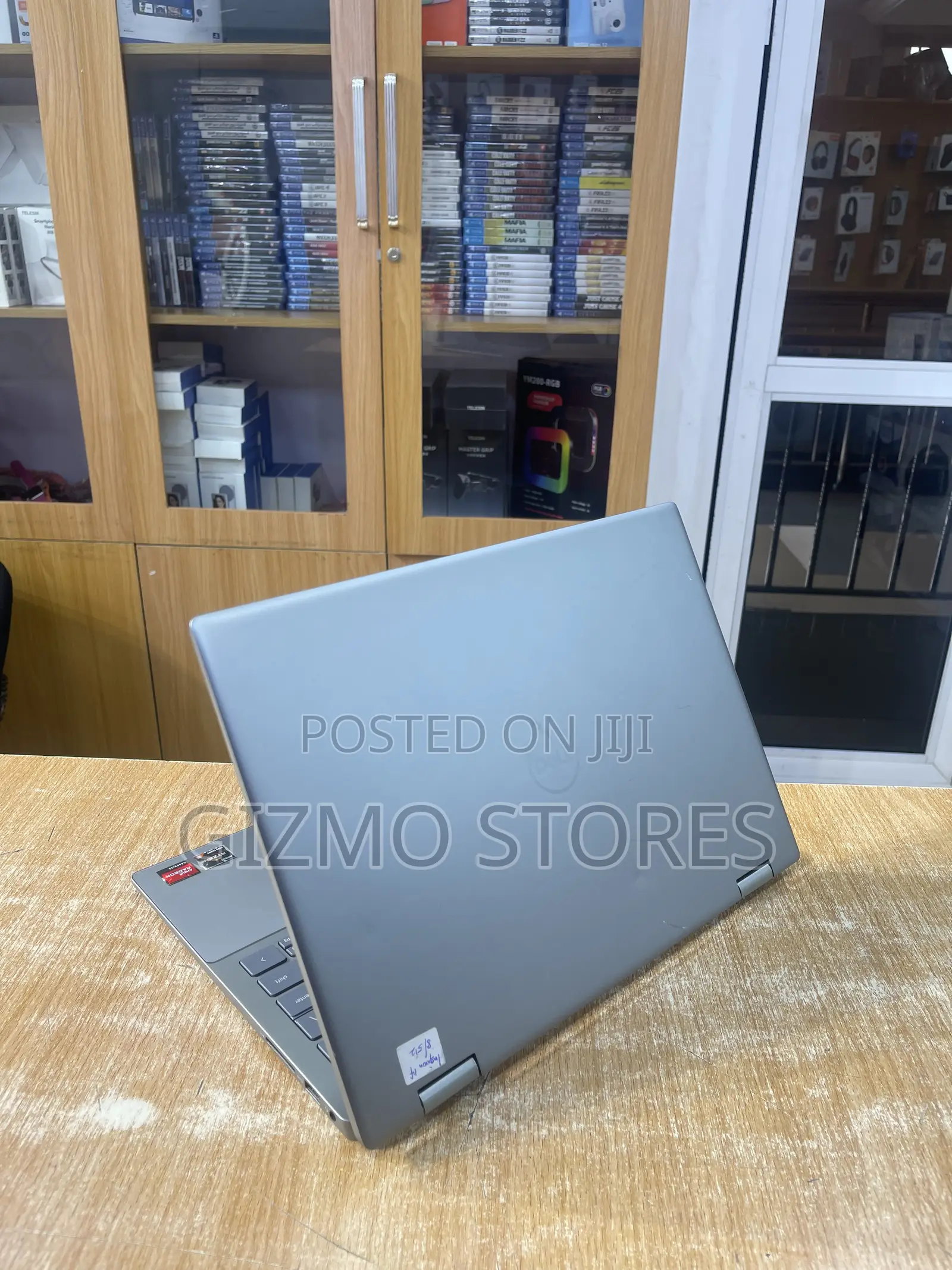 Laptop Dell Inspiron 14 8GB AMD Ryzen 5 SSD 512GB