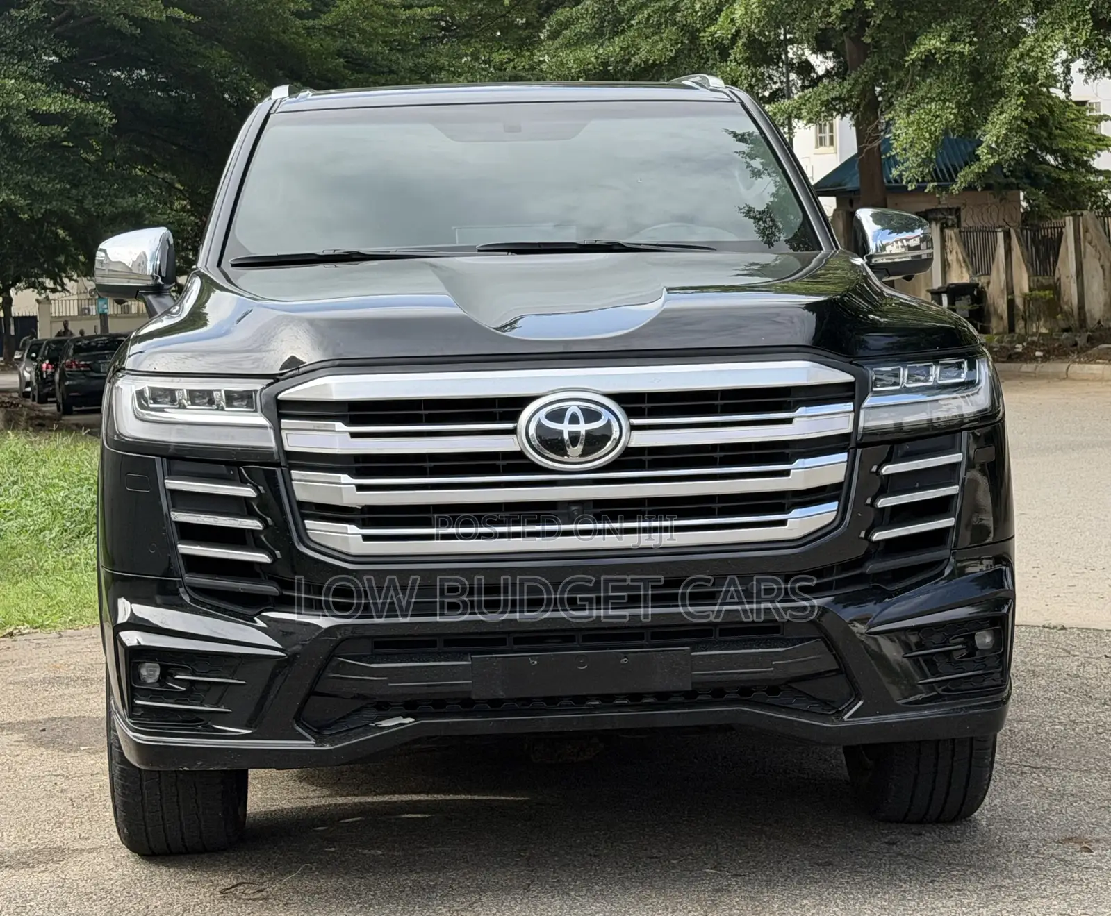 Toyota Land Cruiser LC300 2023 Black