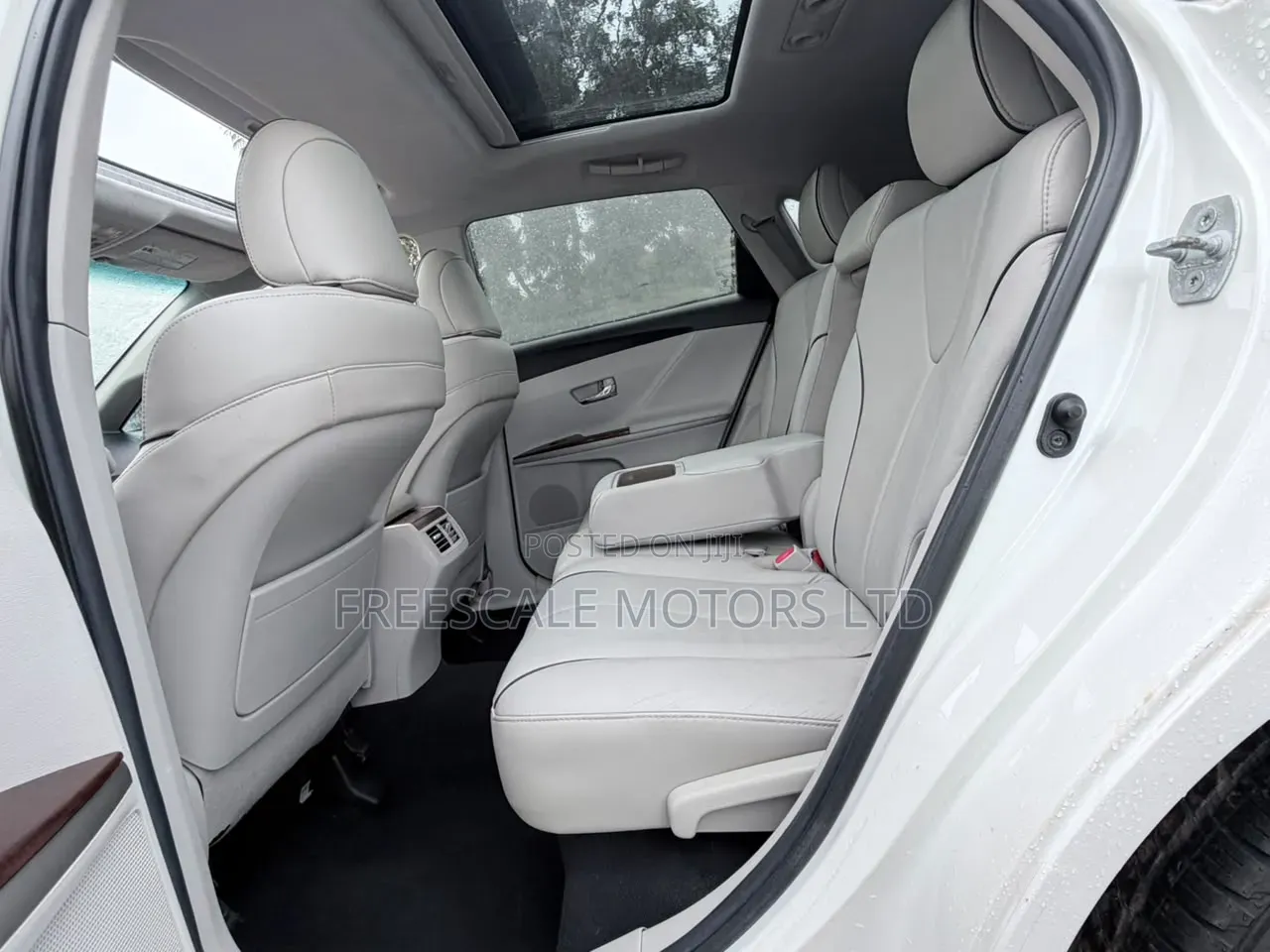 Toyota Venza 2012 White