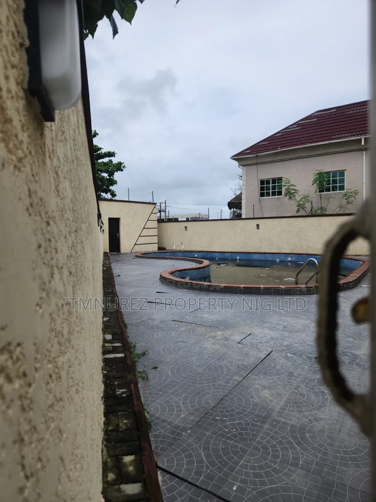 4bdrm Duplex in Abraham Adesanya Estate for rent
