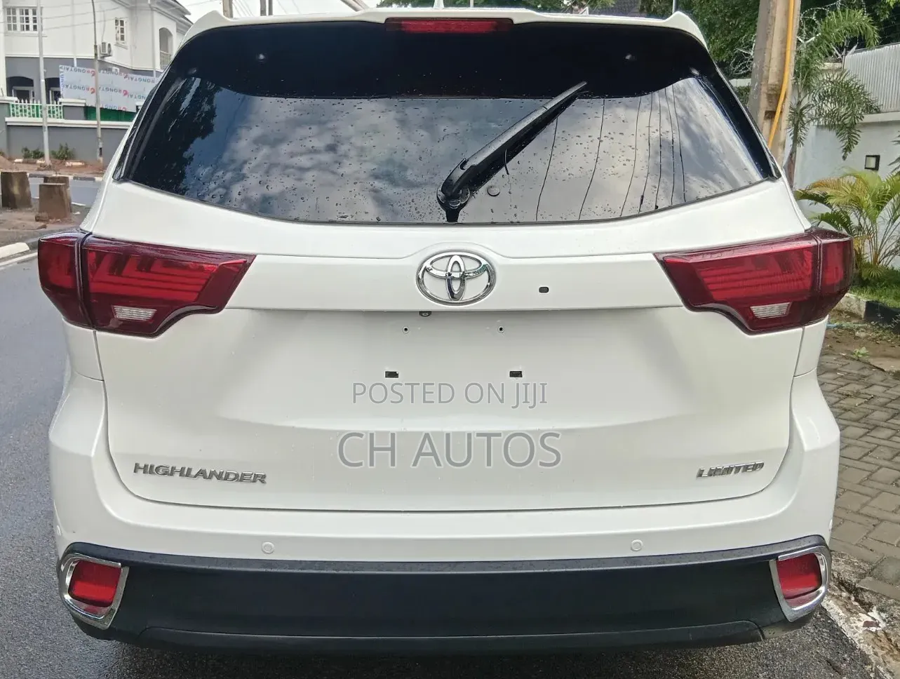 Toyota Highlander Limited Platinum 4dr SUV AWD (3.5L 6cyl 6A) 2015 White