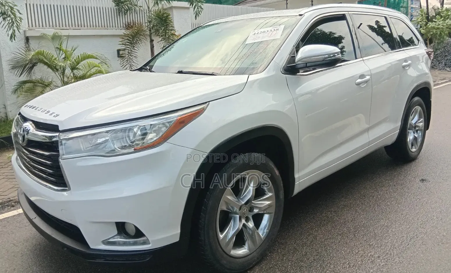 Toyota Highlander Limited Platinum 4dr SUV AWD (3.5L 6cyl 6A) 2015 White