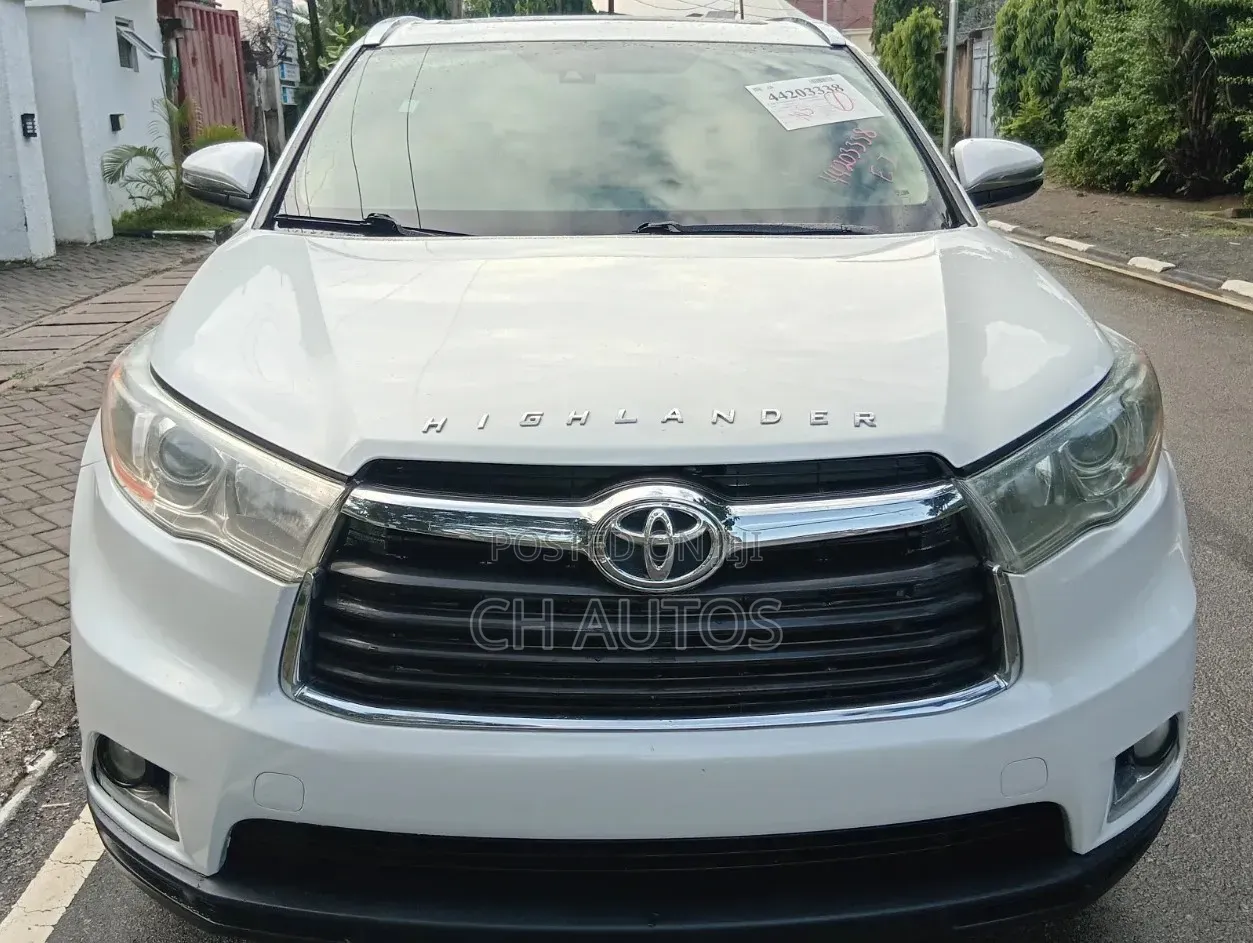 Toyota Highlander Limited Platinum 4dr SUV AWD (3.5L 6cyl 6A) 2015 White
