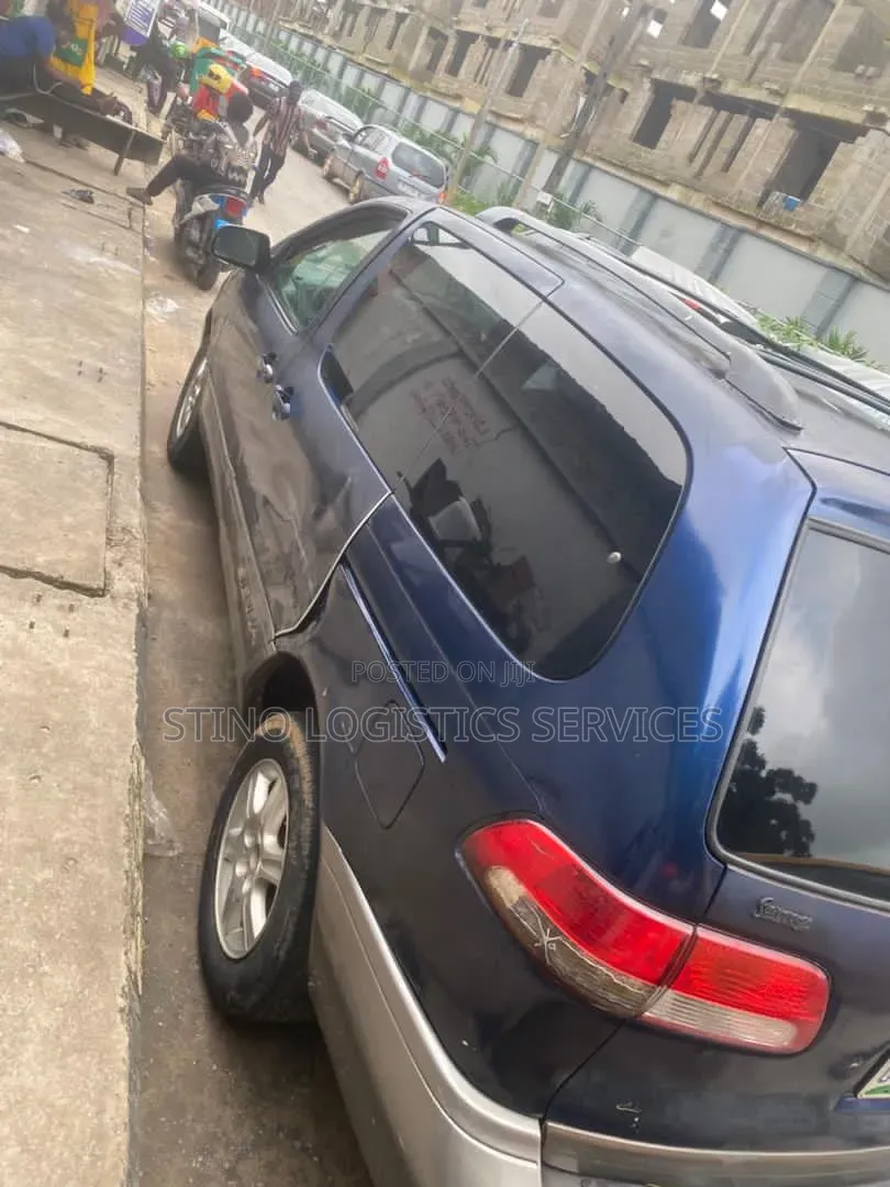 Toyota Sienna 2002 Blue