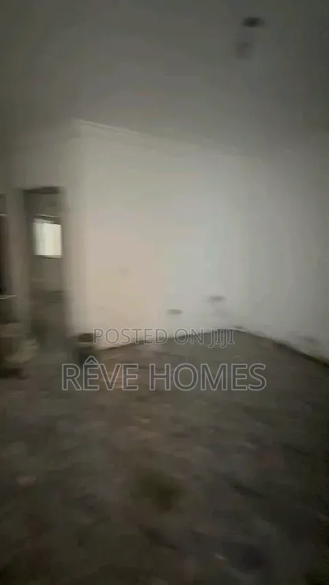 2bdrm Block of Flats in Phase 2 for rent