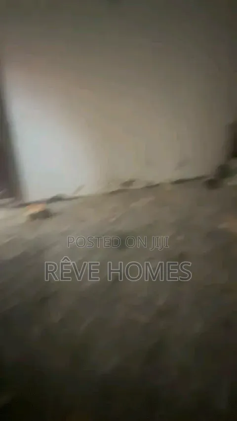 2bdrm Block of Flats in Phase 2 for rent