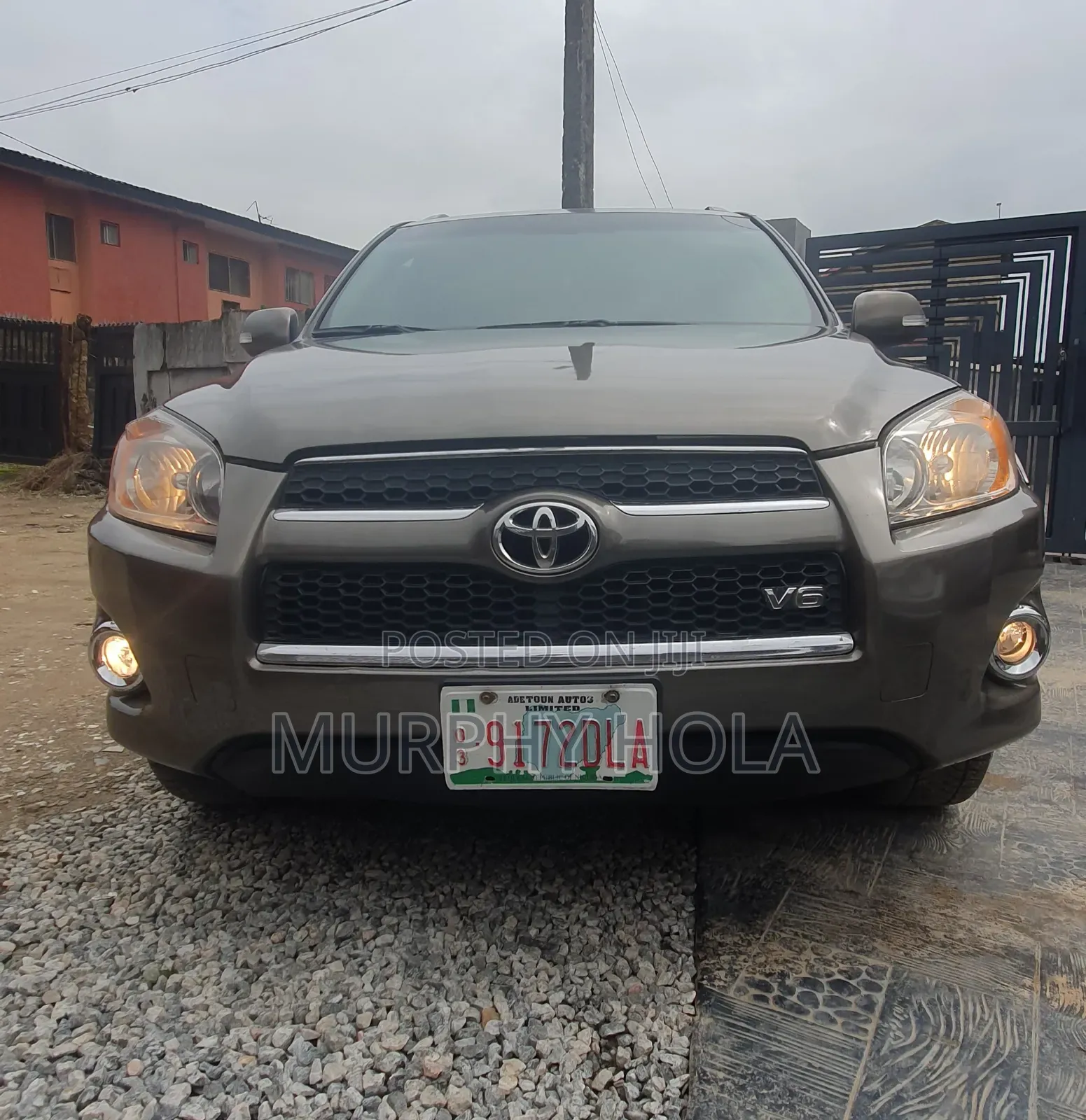 Toyota RAV4 2011 Brown