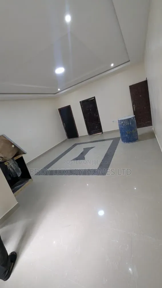 3bdrm Apartment in Osongama Estate, Uyo for rent