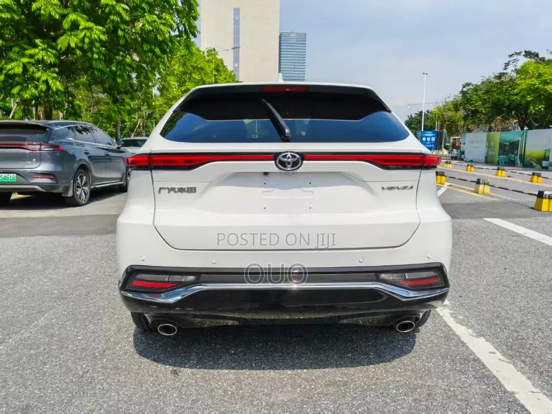 Toyota Venza 2023 White