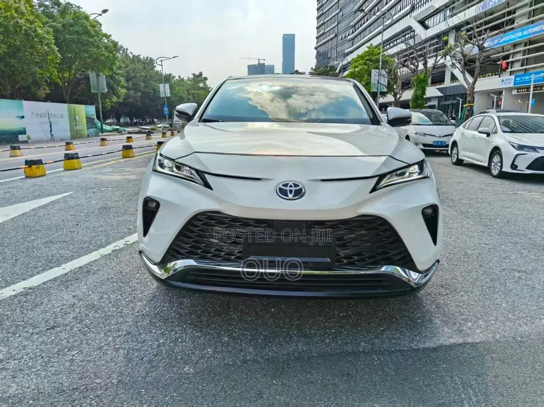 Toyota Venza 2023 White