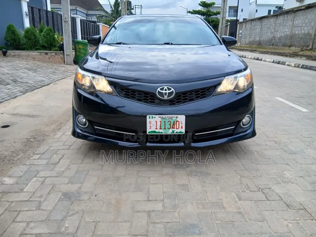 Toyota Camry 2014 Blue