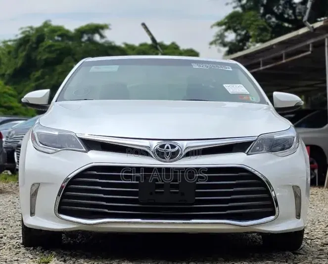 Toyota Avalon XLE Premium FWD Sedan (3.6L 6cyl 6A) 2016 White