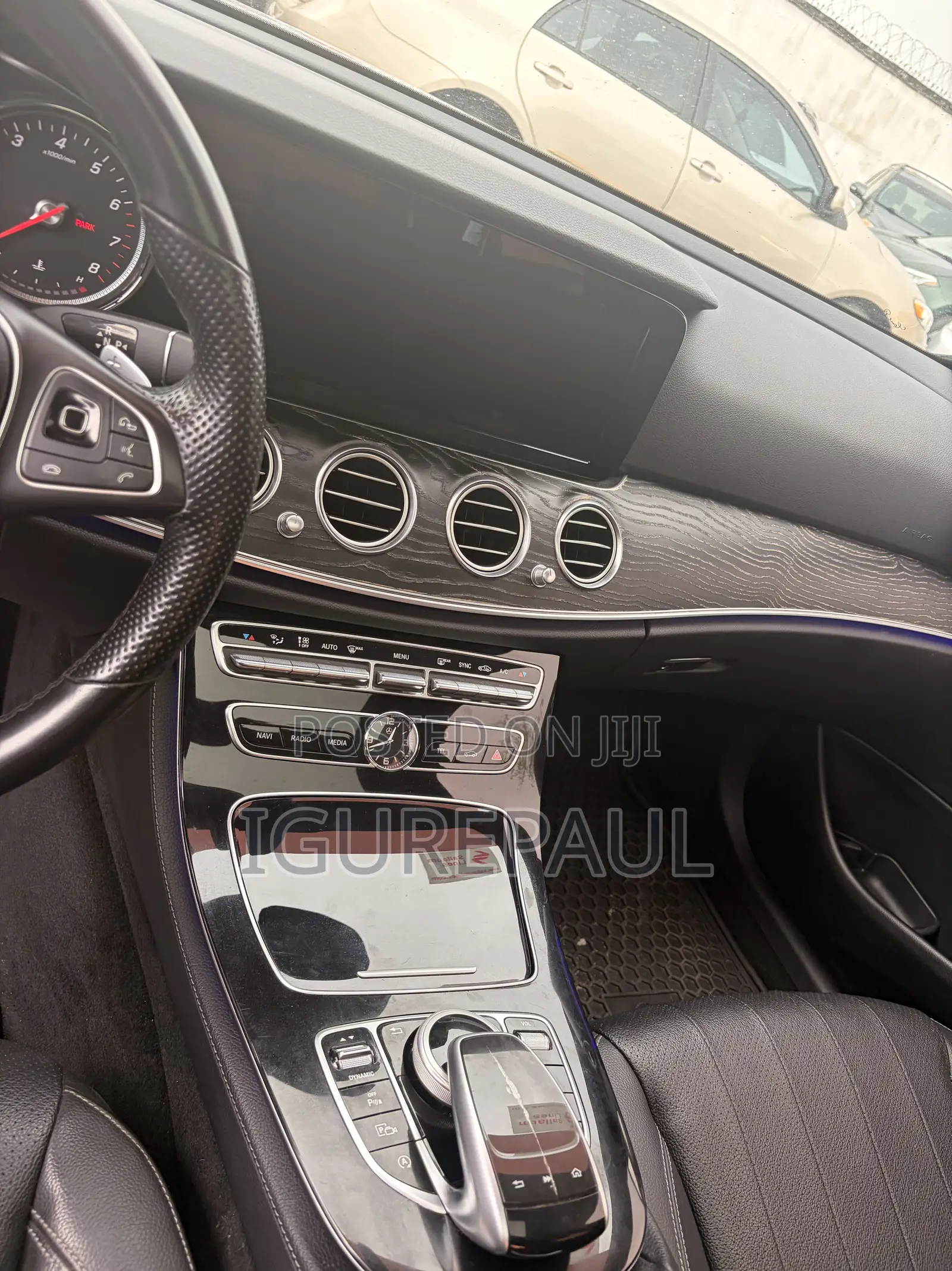 Mercedes-Benz E300 4Matic AWD Sedan (2.0L 4cyl 9A) 2017 Silver