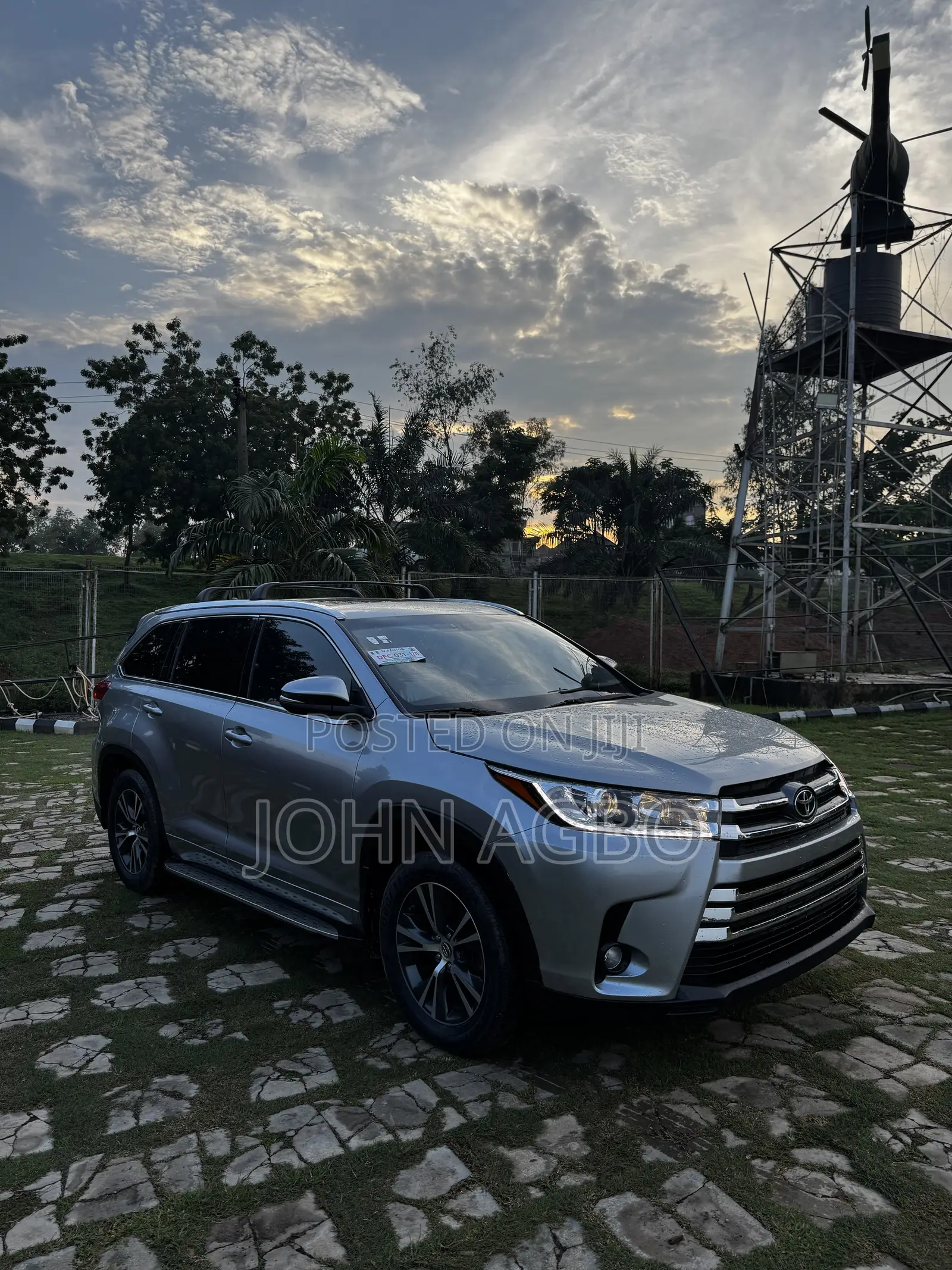 Toyota Highlander XLE V6 4x4 (3.5L 6cyl 6A) 2016 Silver