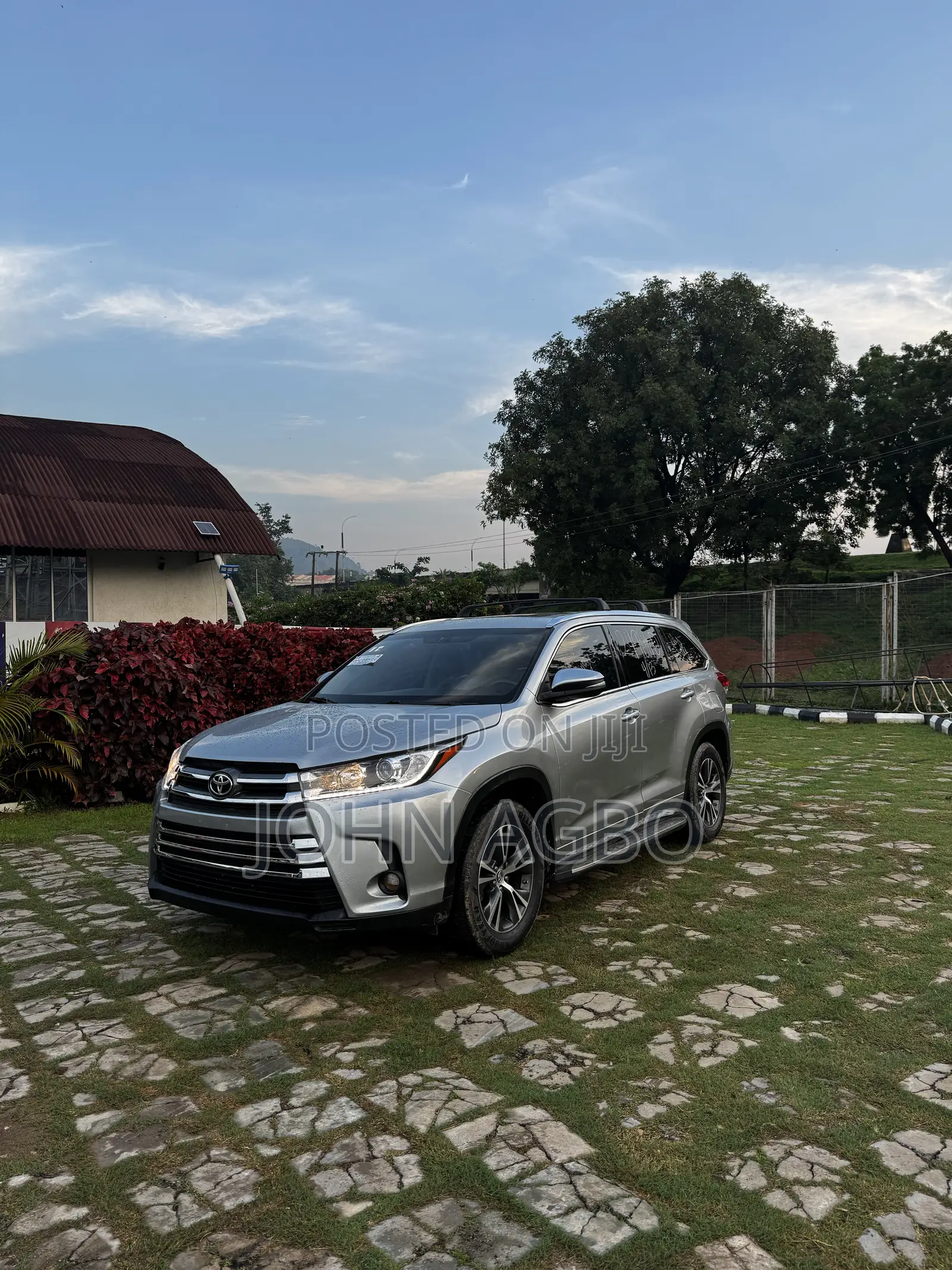 Toyota Highlander XLE V6 4x4 (3.5L 6cyl 6A) 2016 Silver