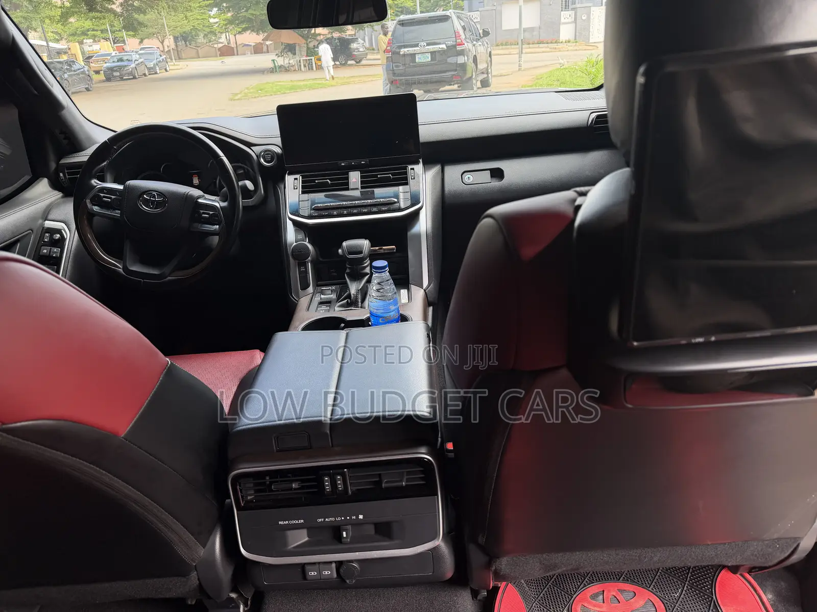 Toyota Land Cruiser LC300 2023 Black