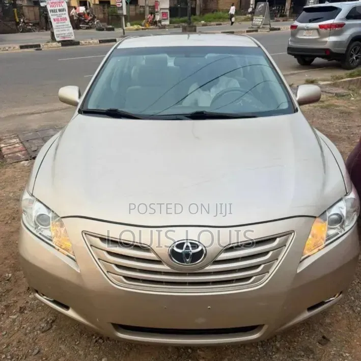 Toyota Camry 2007 Gold