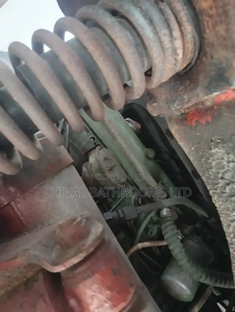 Mercedes 1617 Straight Engine Pick Up