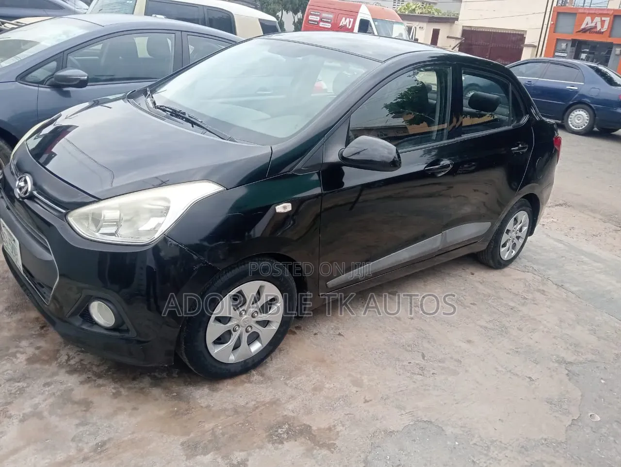 Hyundai Xcent 2015 Black