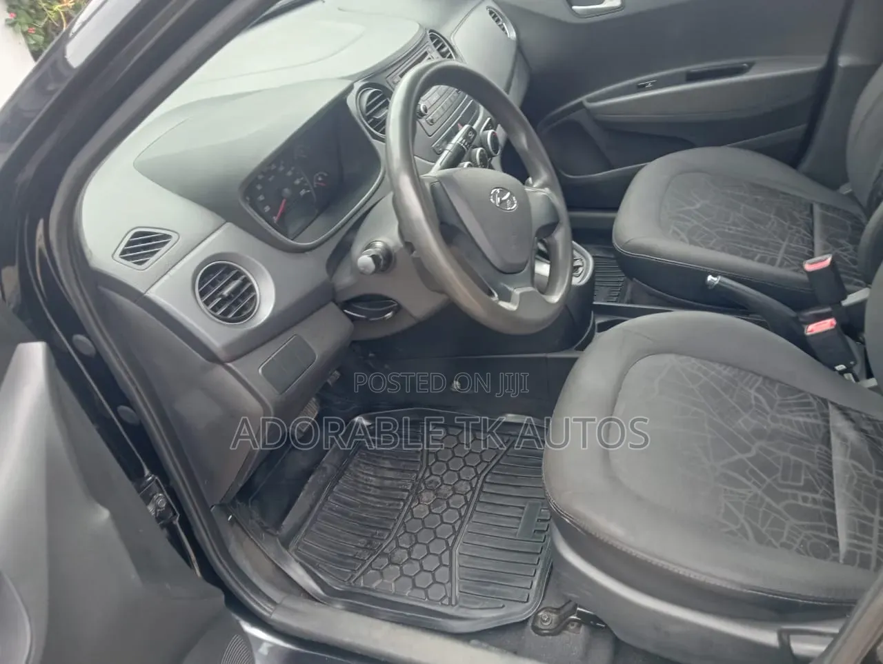 Hyundai Xcent 2015 Black