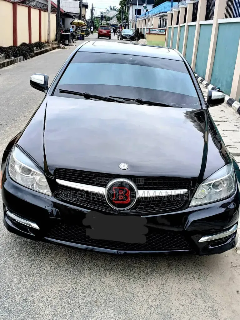 Mercedes-Benz C300 2008 Black