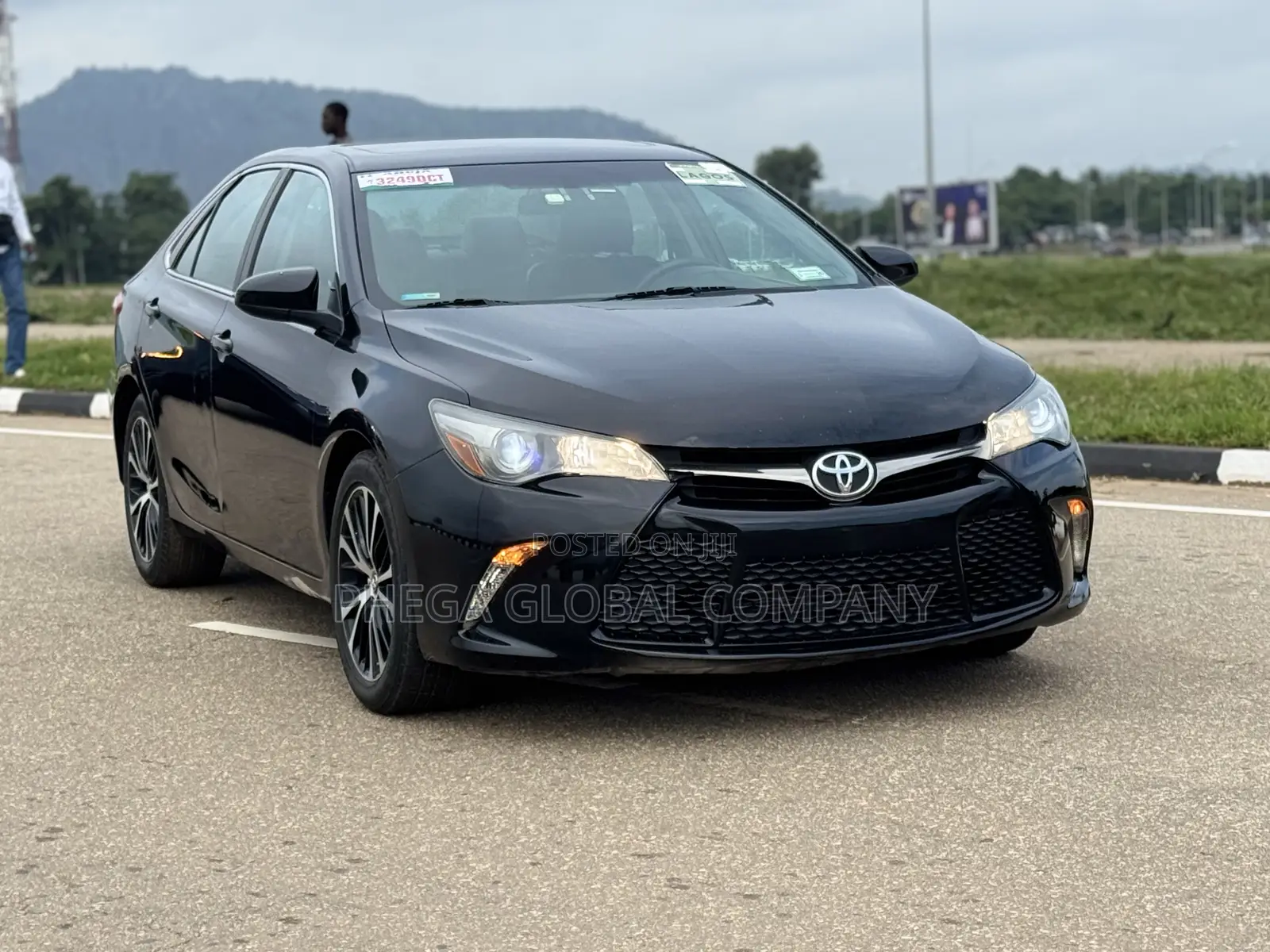 Toyota Camry SE 4dr Sedan (2.5L 4cyl 6A) 2015 Black