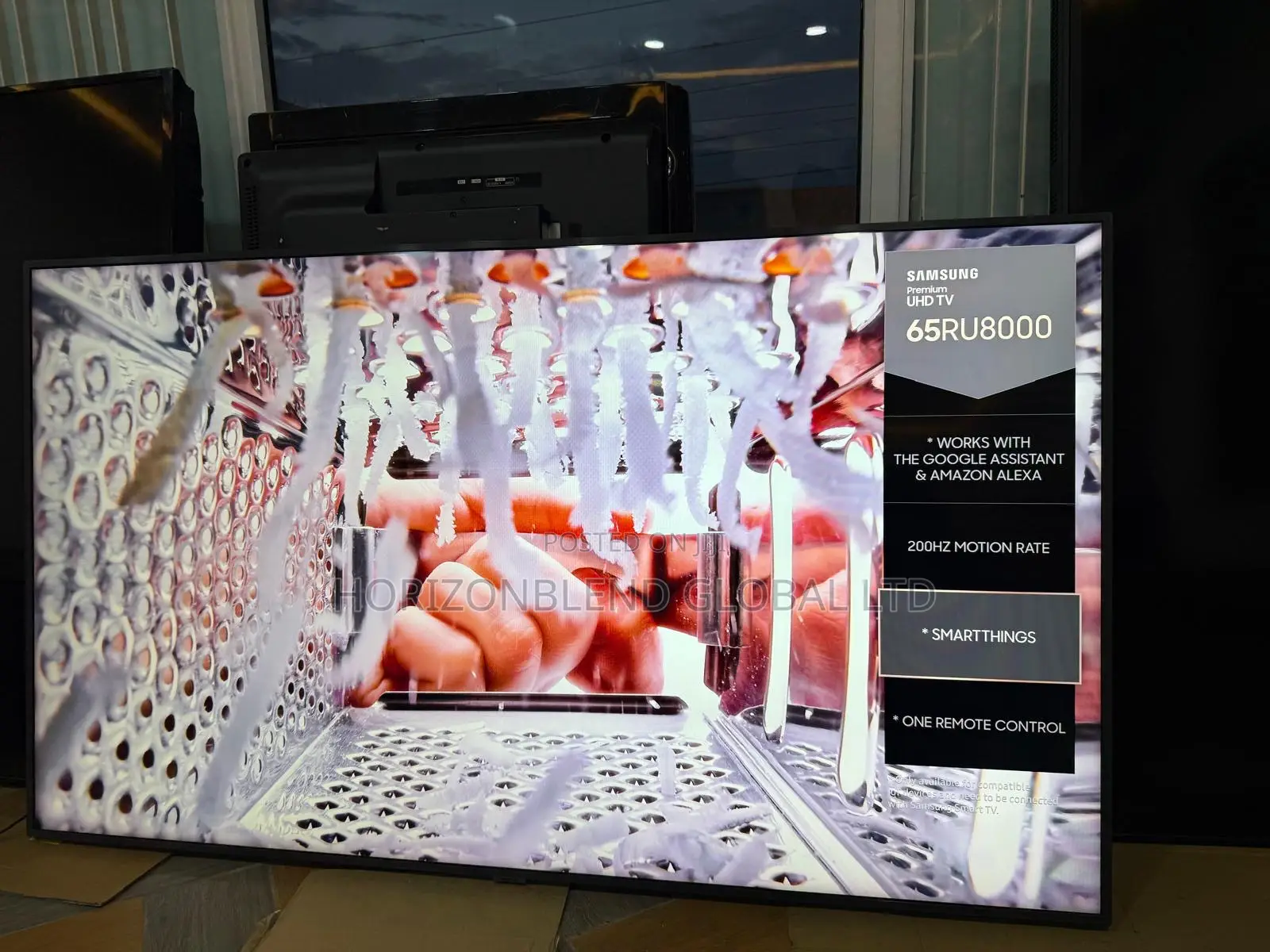 Samsung Premium UHD TV 65inch