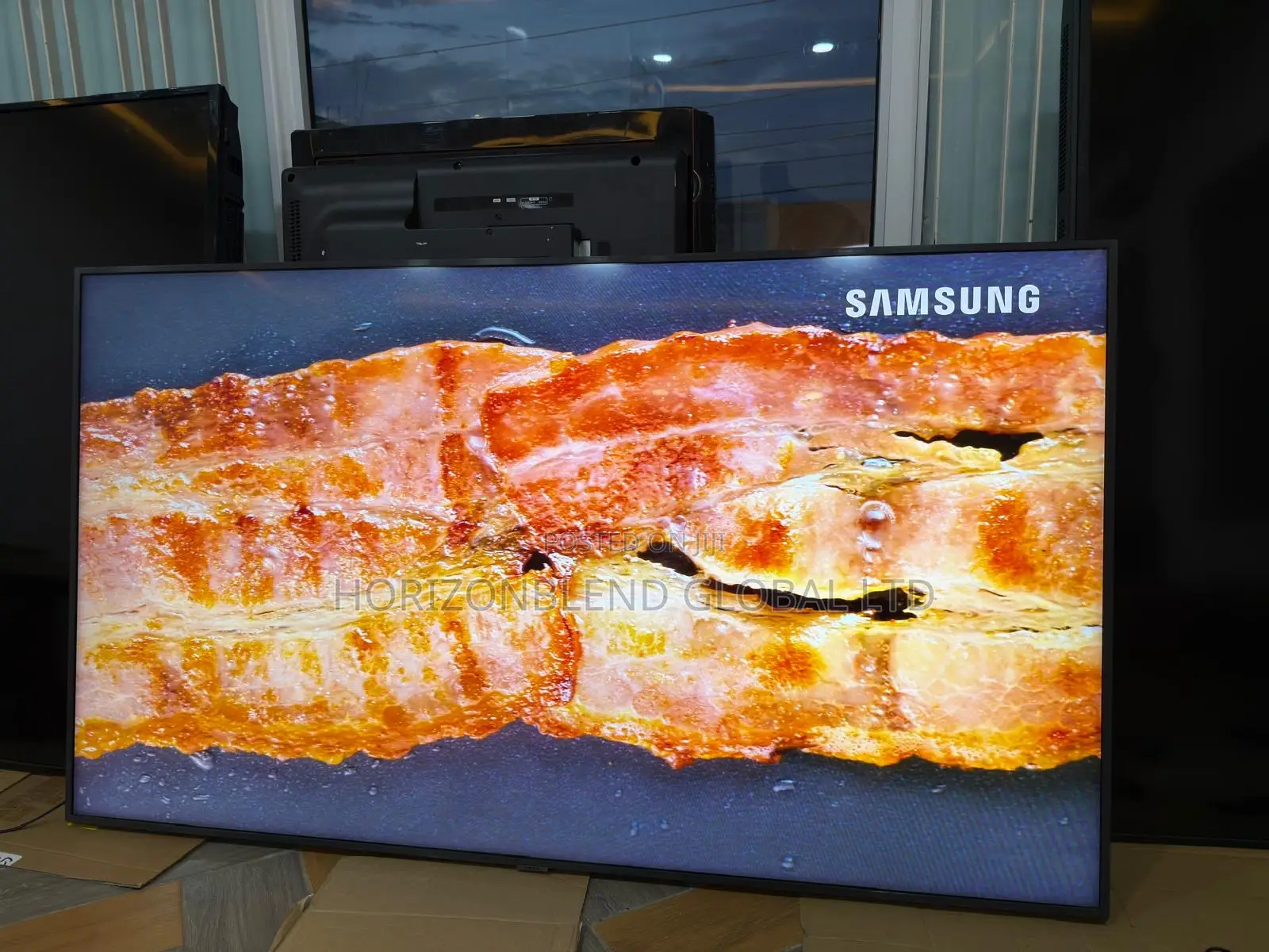 Samsung Premium UHD TV 65inch