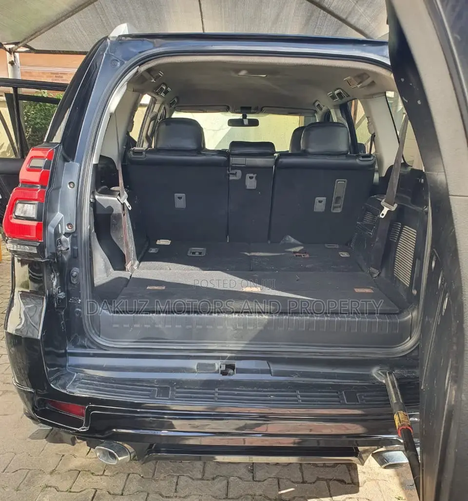 Toyota Land Cruiser Prado 2012 Black