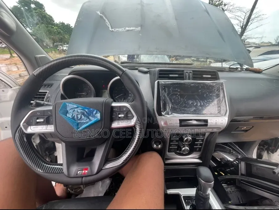 Original Console With Android for Toyota Prado 2010 to 2023