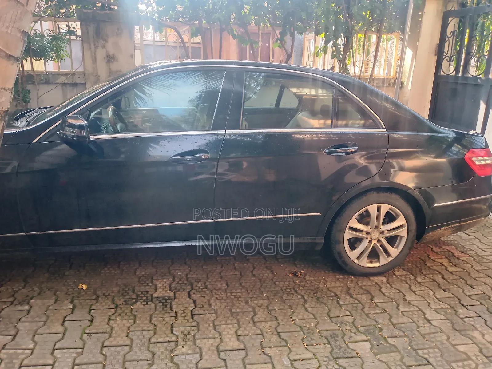 Mercedes-Benz E350 2010 Blue