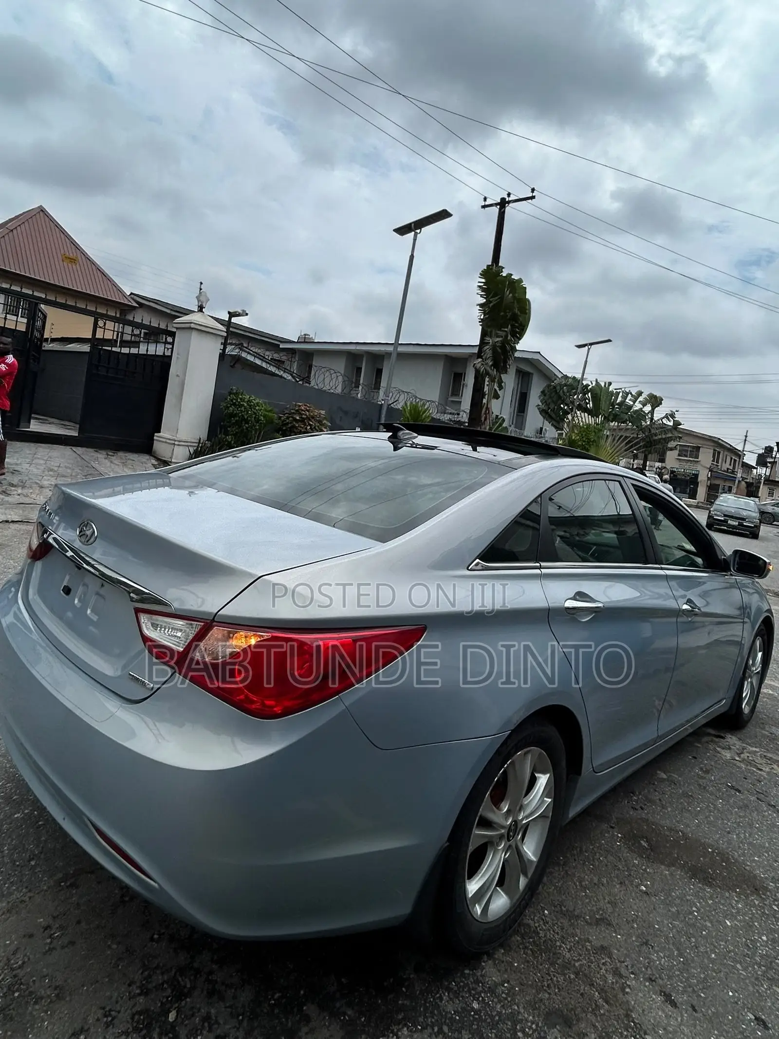 Hyundai Sonata Limited Sedan FWD (2.4L 4cyl 6A) 2012 Blue