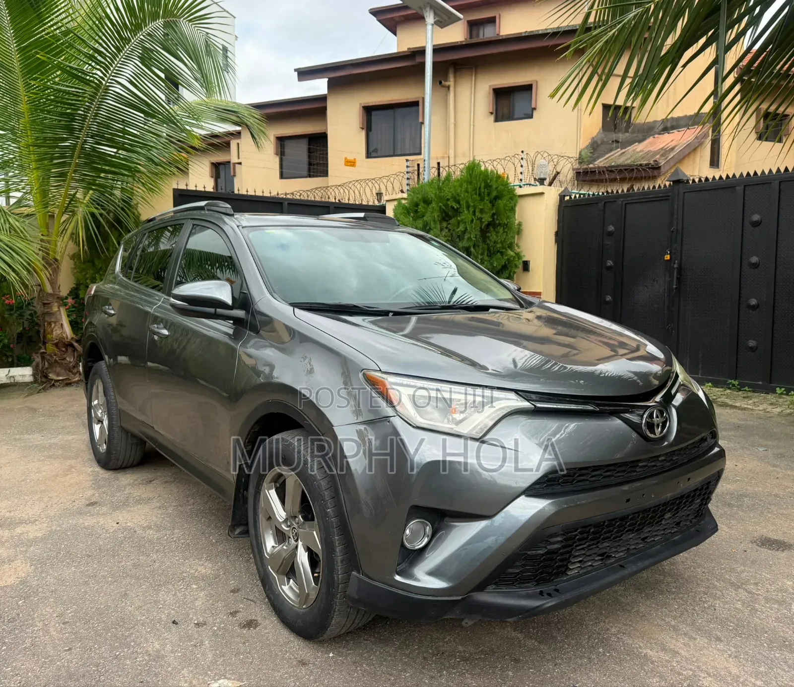Toyota RAV4 2016 Gray