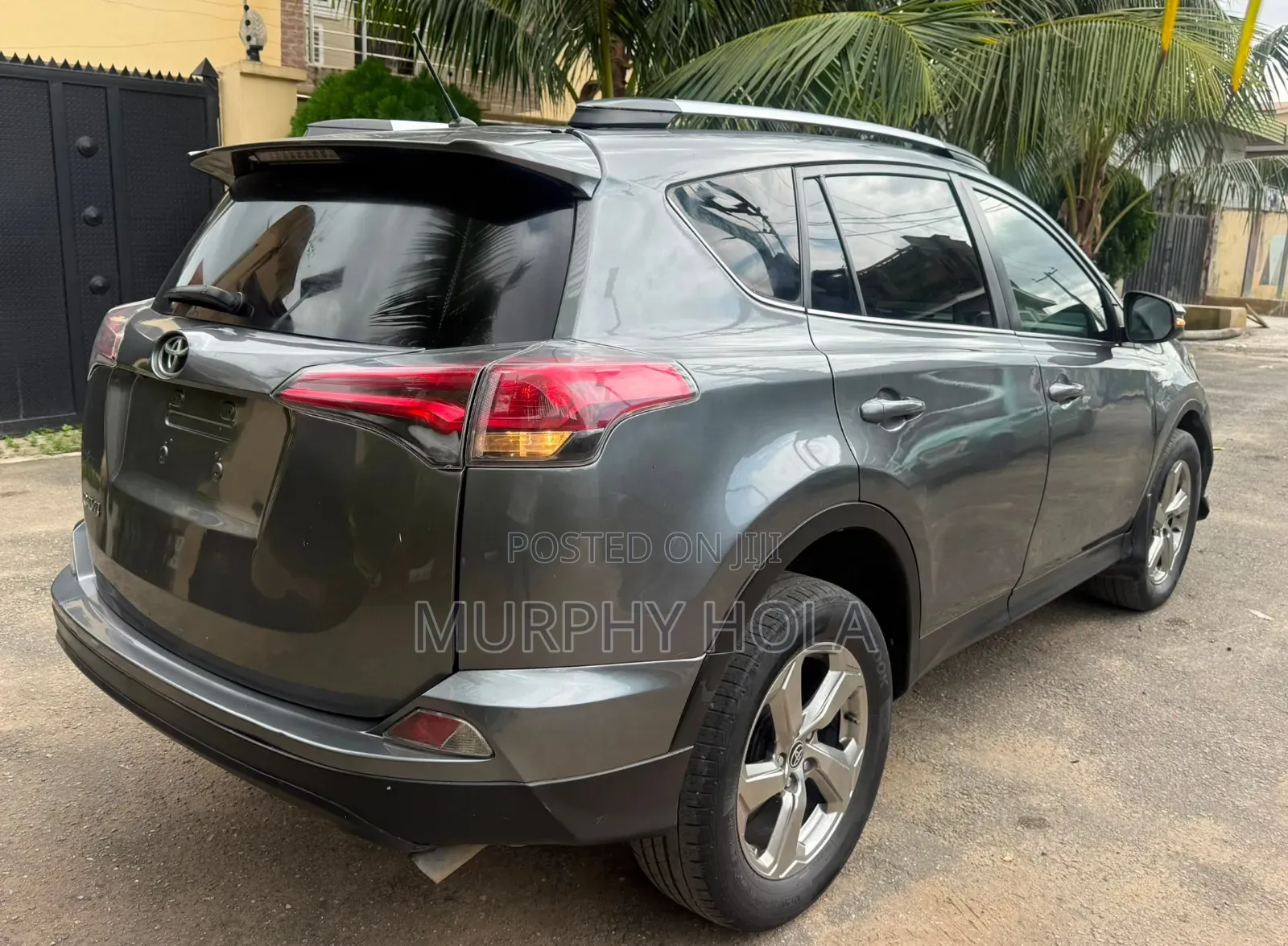 Toyota RAV4 2016 Gray