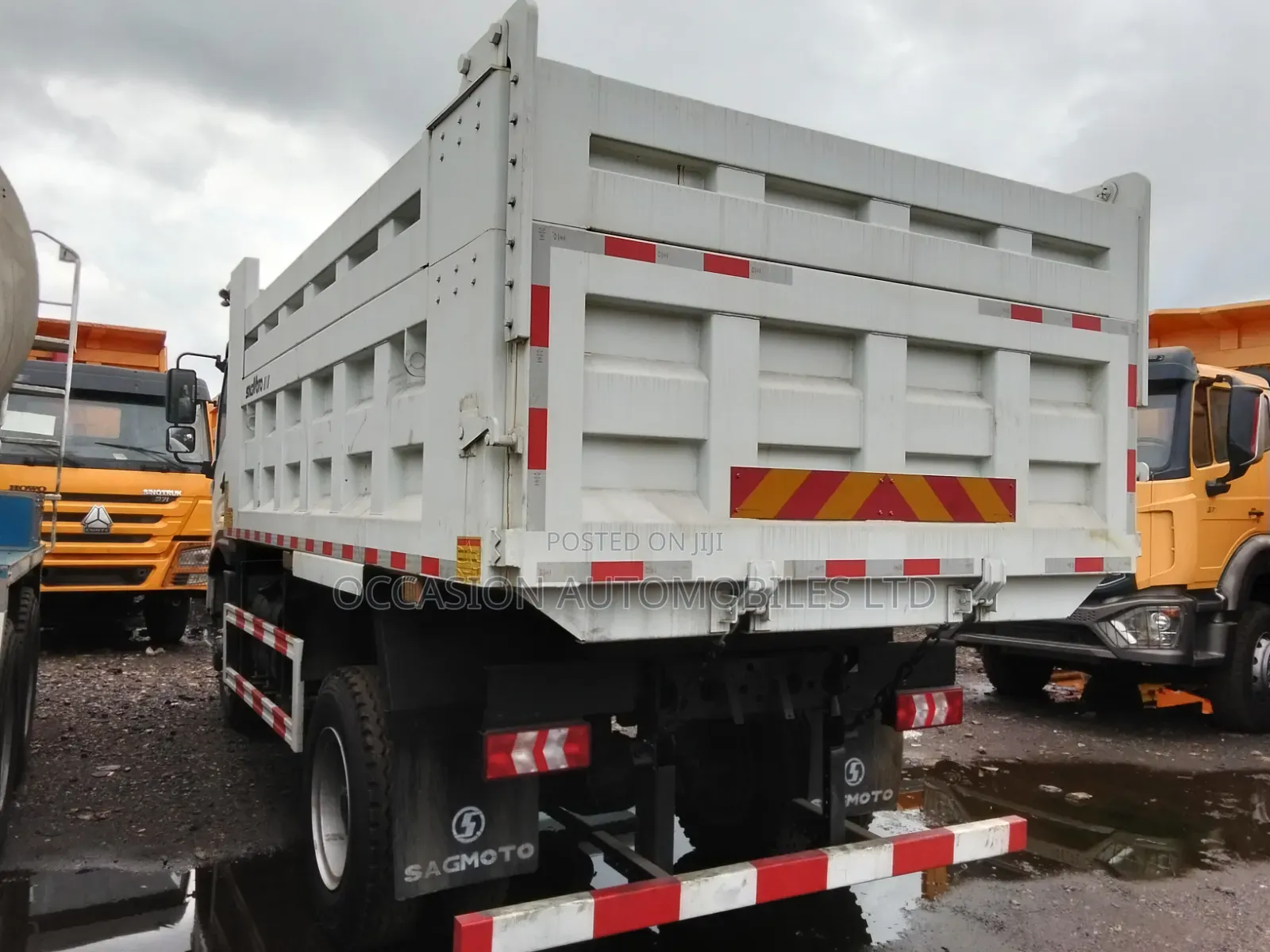 Shacman Sagmoto Dump Truck