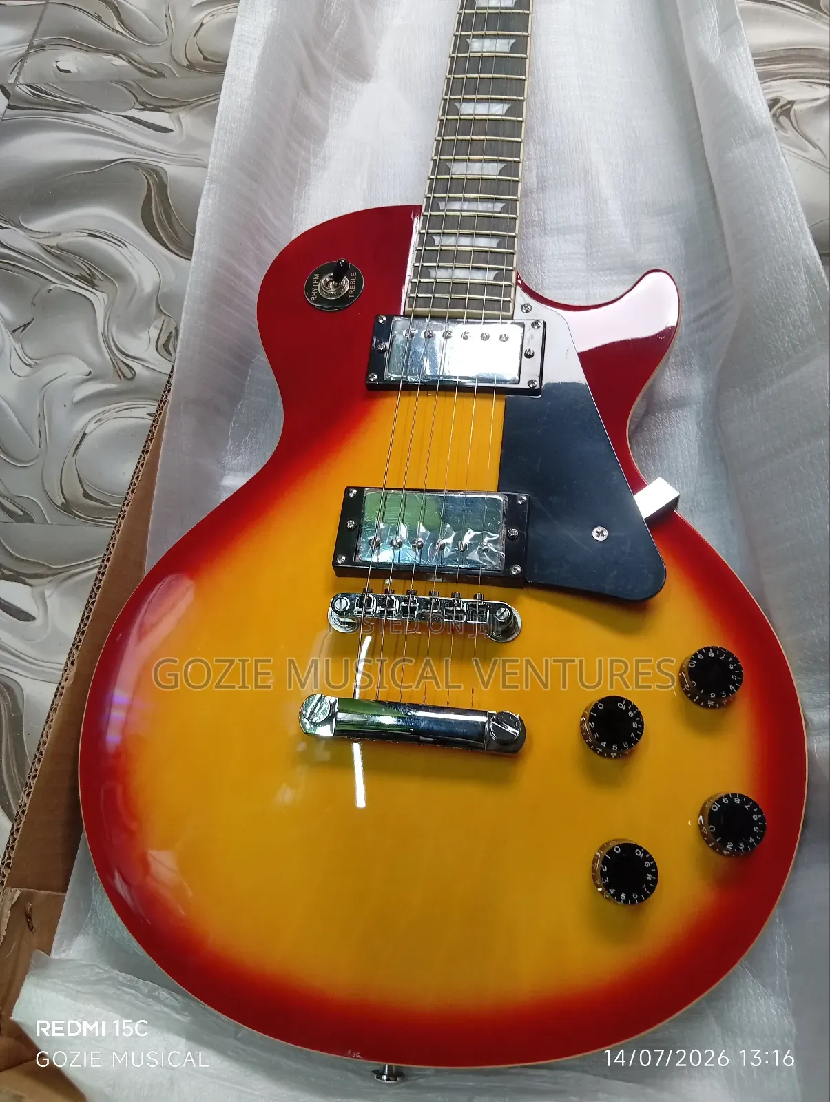 Kaysen Less Paul Electric Guitar 6 Strings Red Colour and White Colour