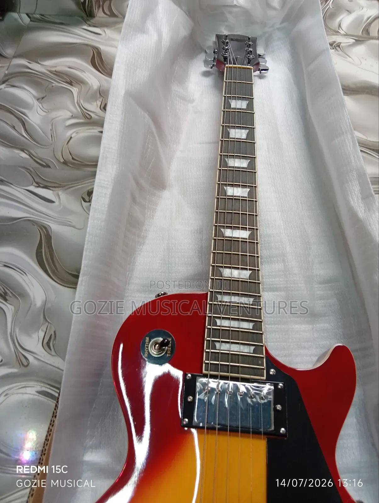 Kaysen Less Paul Electric Guitar 6 Strings Red Colour and White Colour