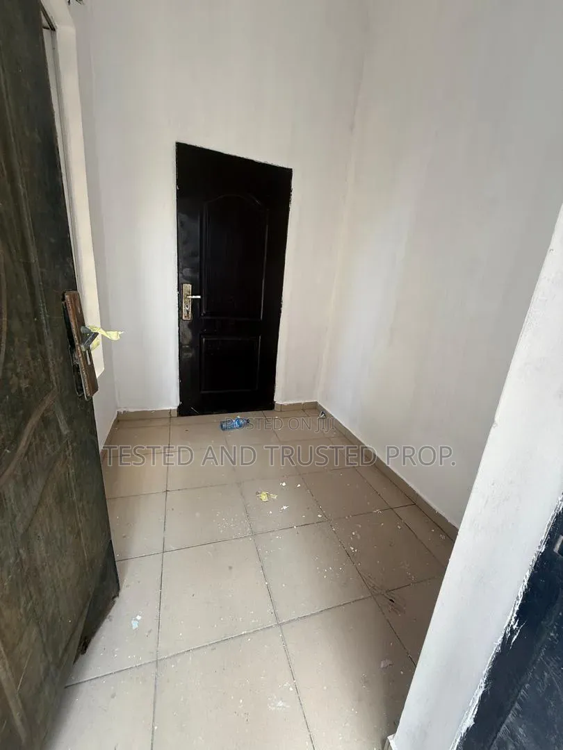 1bdrm House in Oral Estate, Chevron for rent