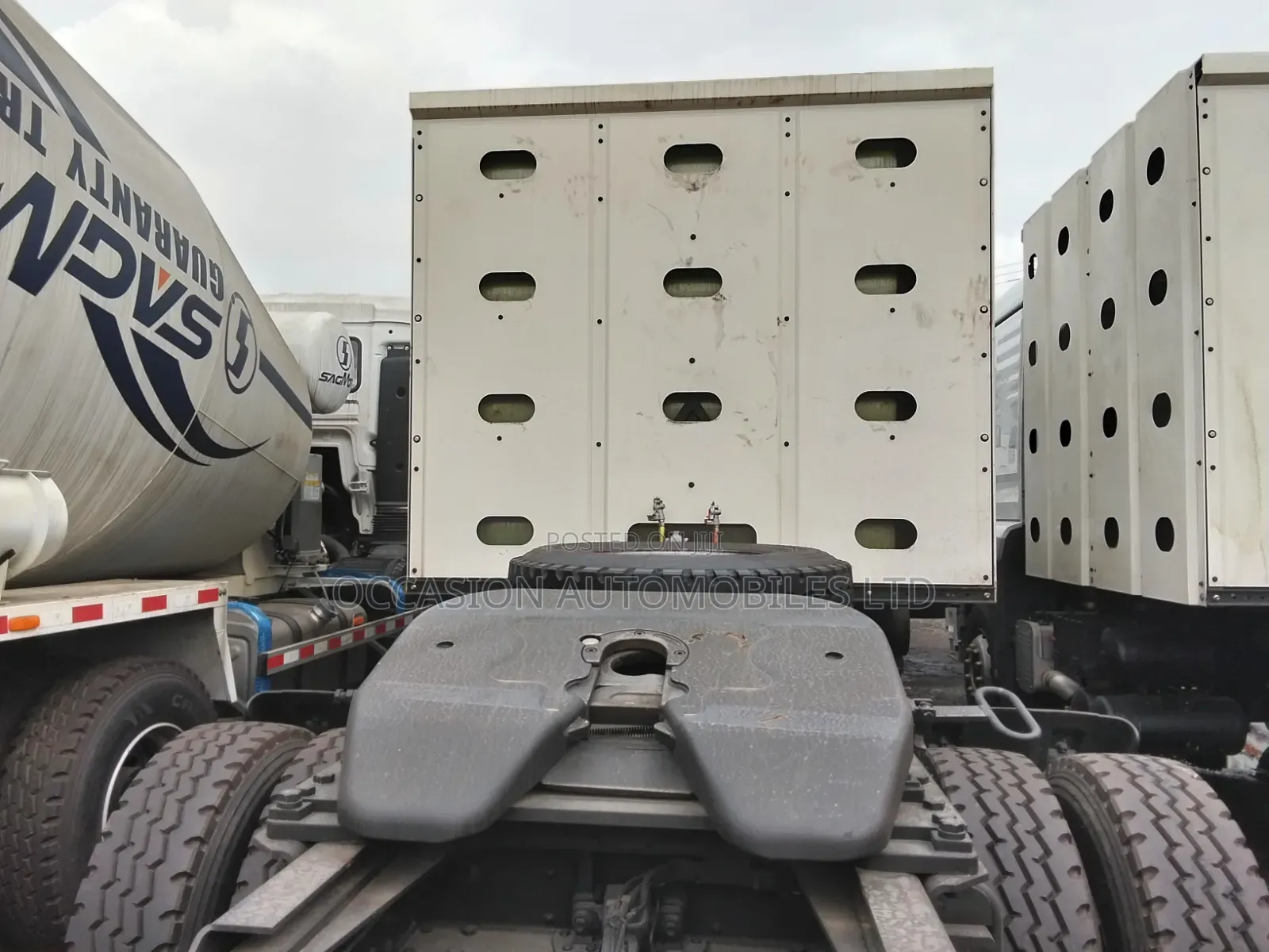 Shacman Sagmoto Tractor Unit Truck 10 Tires Brand New