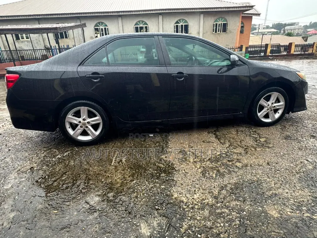 Toyota Camry 2013 Black